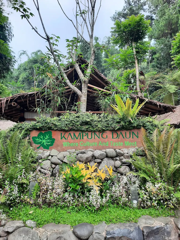 Kampung Daun Culture Gallery & Cafe